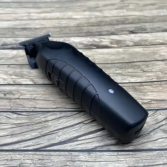 Foto 4 de Máquina de Cortar Cabelo Kemei KM-2299 Sem Fio…